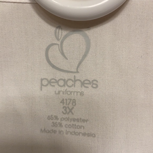 White scrub set - Picture 3 of 5